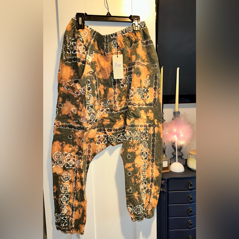 NWT Jaded Gypsy FROM HERE AND BEYOND PANTS BLEACHED OLIVE BANDANA - Picture 2 of 8